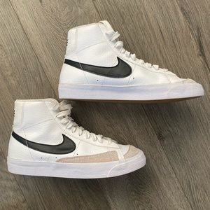 Nike Youth Blazer size 6.5